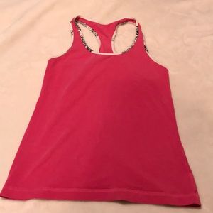 lululemon size 6 tank